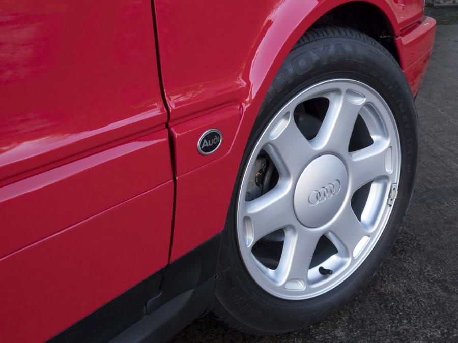 Детали экстерьера Audi S2 Coupe (89, 8B) 1990 года  (UK) (фото 10 из 25)